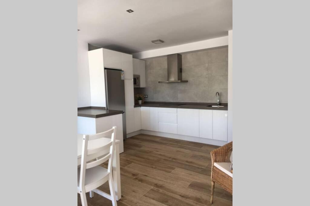 Apartamento a estrenar en un lugar emblemático Conil De La Frontera Exterior foto